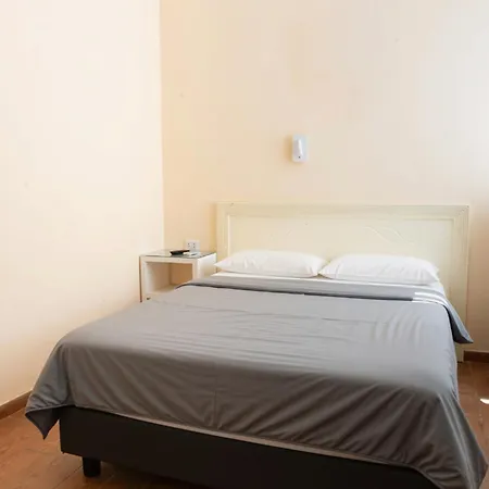 Hotel Giugiu Rom